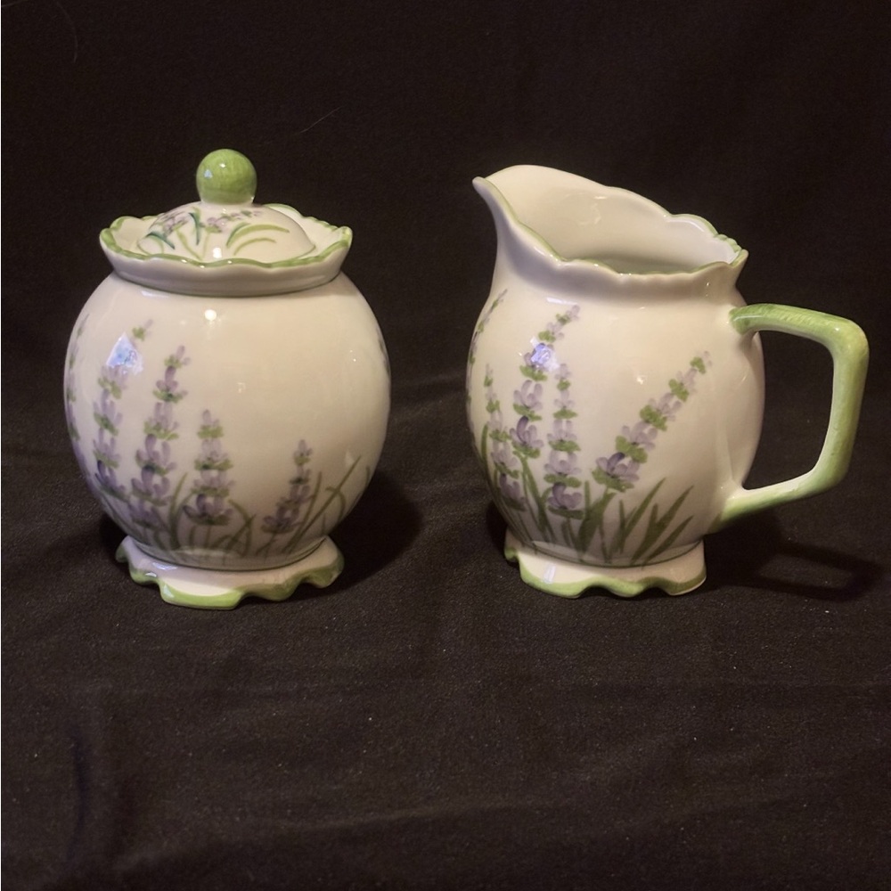 Andrea by Sadek Cream and Sugar Set. Flowers Design - Picture 9 of 11